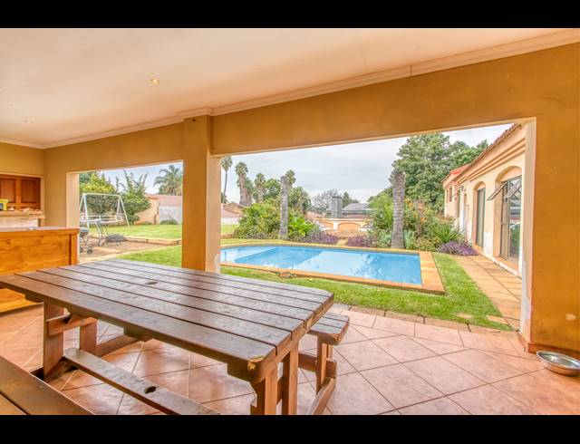 2 BEDROOM FREESTANDING FOR SALE IN FAIRLAND